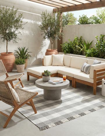 Gray Easy-Clean Eco Plaid Washable Indoor / Outdoor Square Rug
