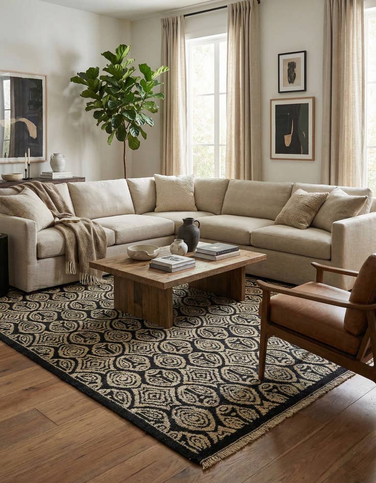 Detail image of 8' 6 x 10'  Hand Knotted Darya Wool Rug