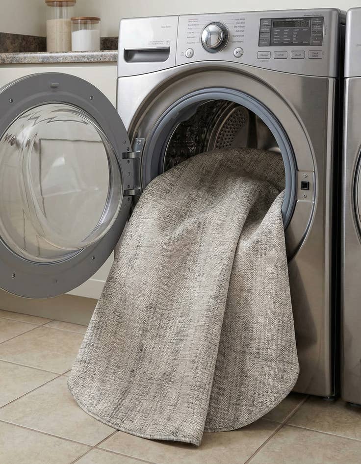 Detail image of 4' x 4'  Washable Modern Indoor / Outdoor Round Rug