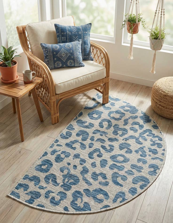 Detail image of 2' 2 x 3' 7  Washable Safari Indoor / Outdoor Hearth Rug