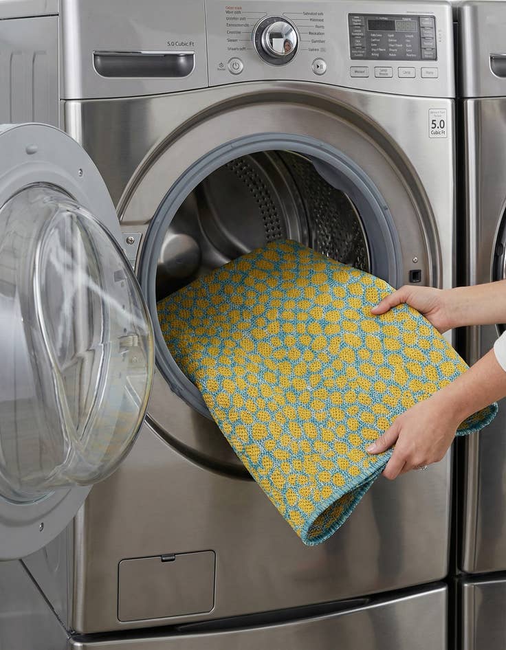 Detail image of 2' x 3'  Washable Jill Zarin Cape Town Indoor / Outdoor Rug