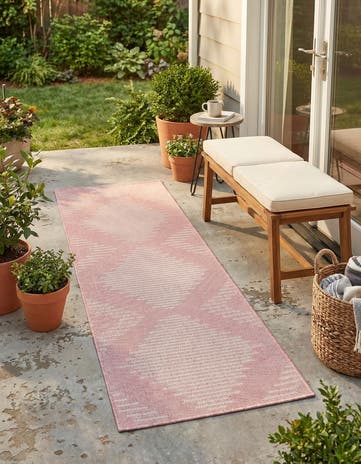 2' x 6' Easy-Clean Modern Indoor / Outdoor Runner Rug