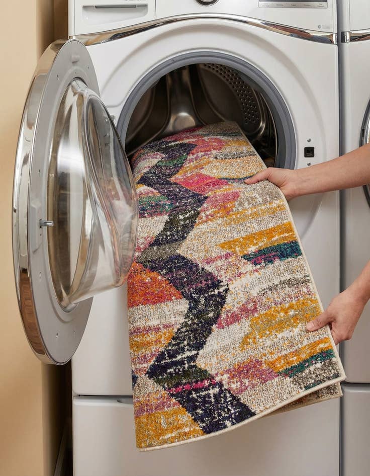 Detail image of 4' x 6'  Washable Vivid Rug