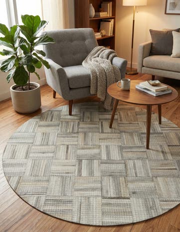 4' 1 x 4' 1 Cowhide Leather Round Rug