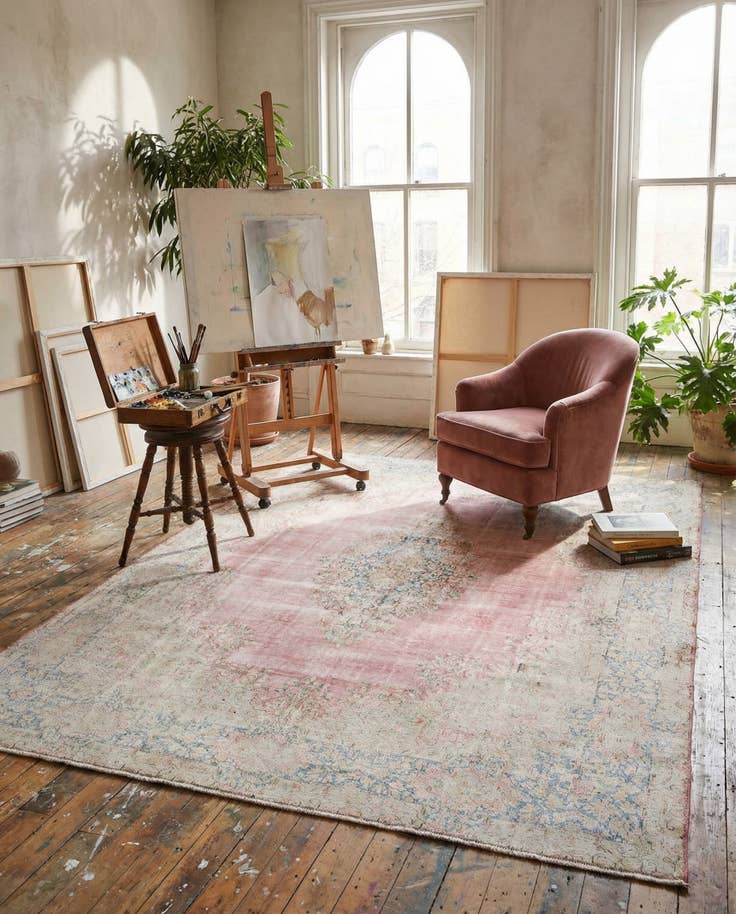 Detail image of 9' 7 x 12' 11 Vintage Royal Wool Rug