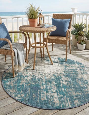 Blue Easy-Clean Coastal Indoor / Outdoor Round Rug