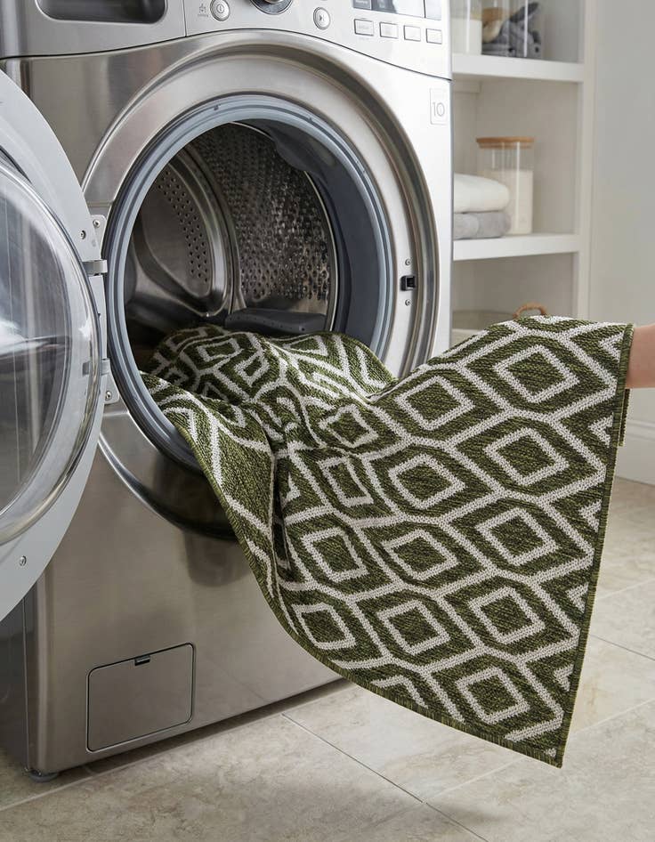 Detail image of 2' x 6'  Washable Jill Zarin Turks and Caicos Indoor / Outdoor Runner Rug