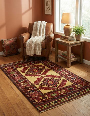 2' 10 x 4' 9 Hand Knotted Sumak Wool Rug