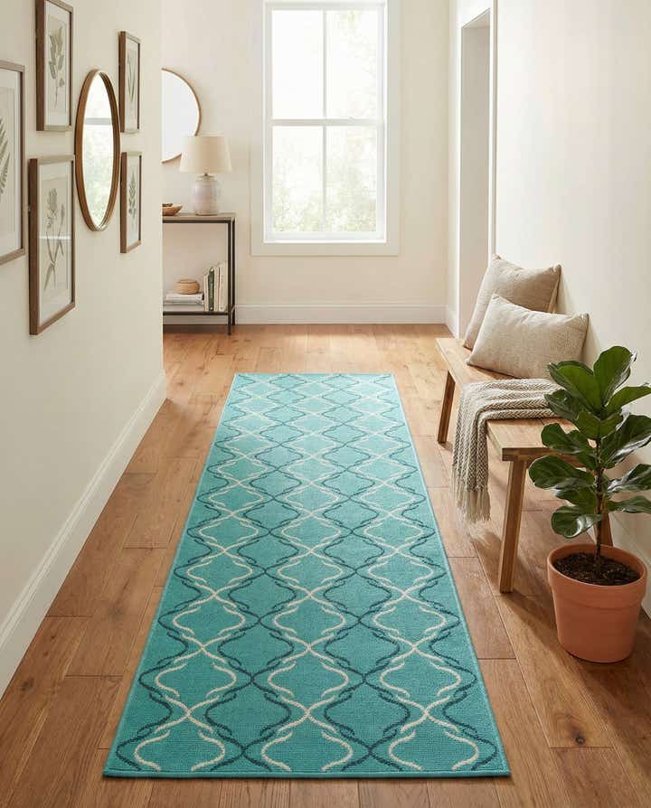 2' x 8' Easy-Clean Trellis Indoor / Outdoor Runner Rug
