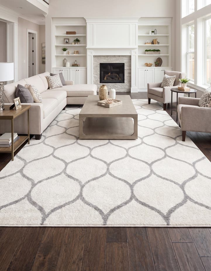10' x 14' Lattice Frieze Rug