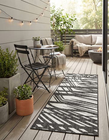 2' x 5' 3 Easy-Clean Modern Indoor / Outdoor Runner Rug