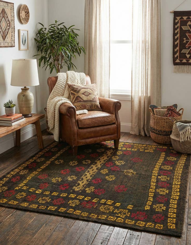 Detail image of 3' 6 x 3' 7  Hand Knotted Sumak Wool Square Rug