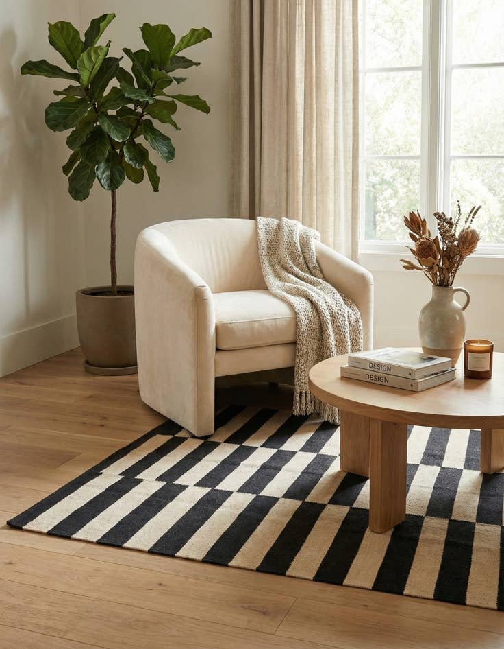 Detail image of 3' 7 x 4' 8  Hand Woven Kilim Modern Wool Rug