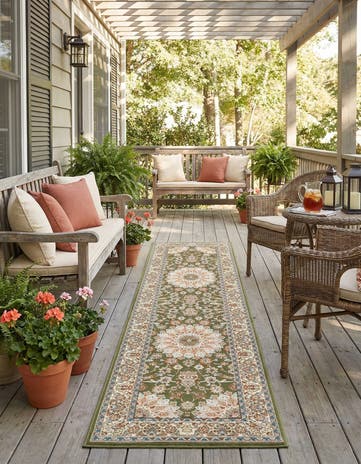 2' 7 x 12' Easy-Clean Traditional Indoor / Outdoor Runner Rug