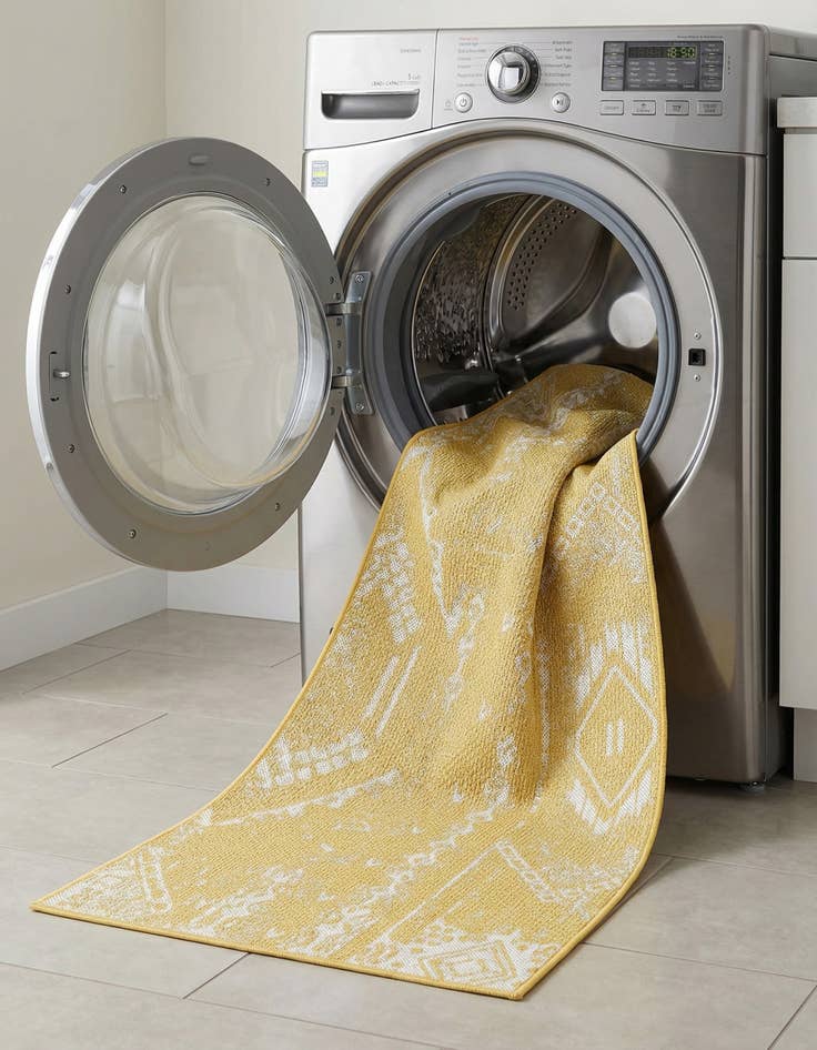 Detail image of 2' 7 x 8'  Washable Bohemian Indoor / Outdoor Runner Rug