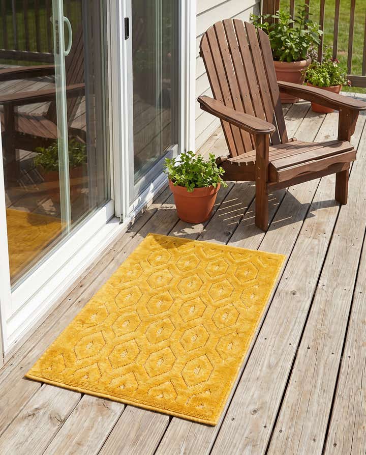 2' x 3' Easy-Clean Trellis Textured Indoor / Outdoor Rug