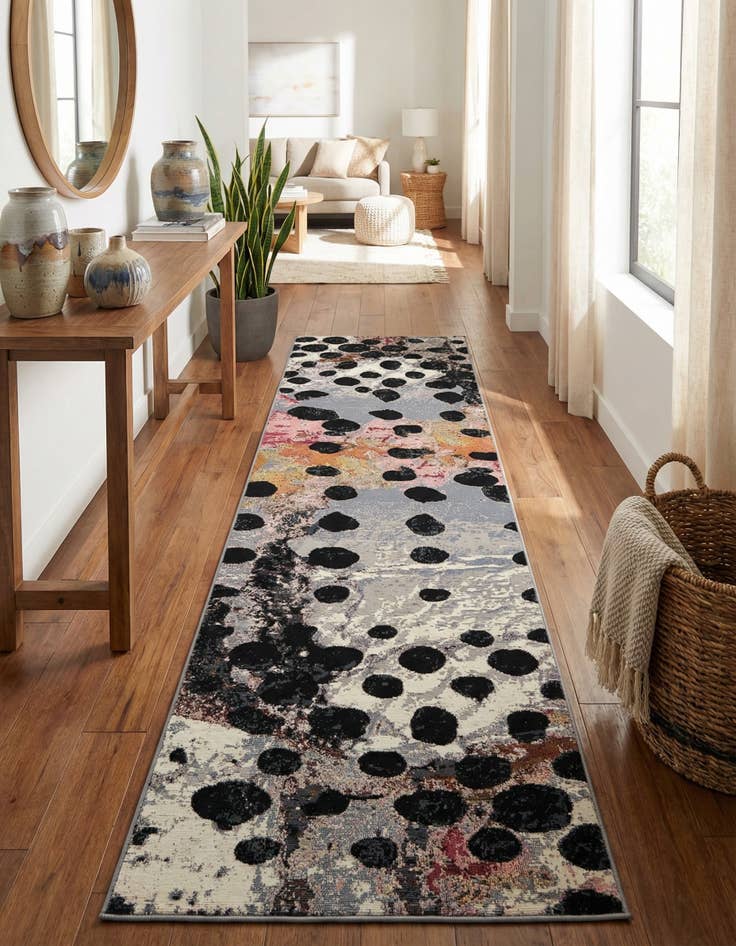 Detail image of  2' 7 x 10'  Washable Modern Indoor / Outdoor Runner Rug