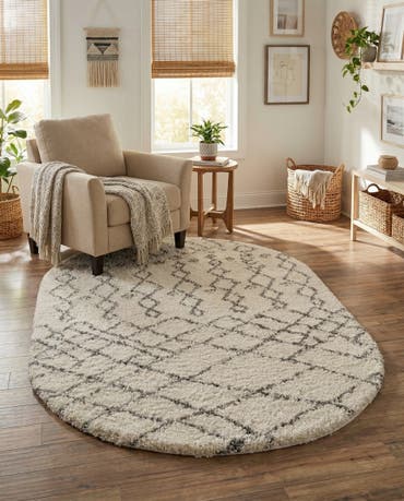  4' x 6' Moroccan Shag Oval Rug