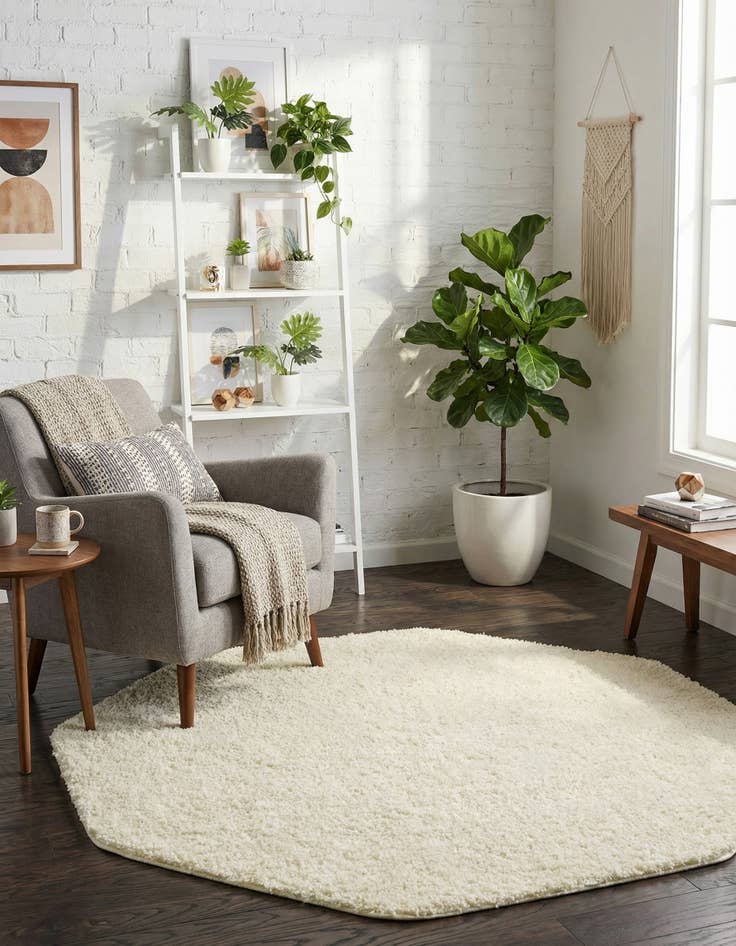 Detail image of 4' x 4' Everyday Shag Octagon Rug