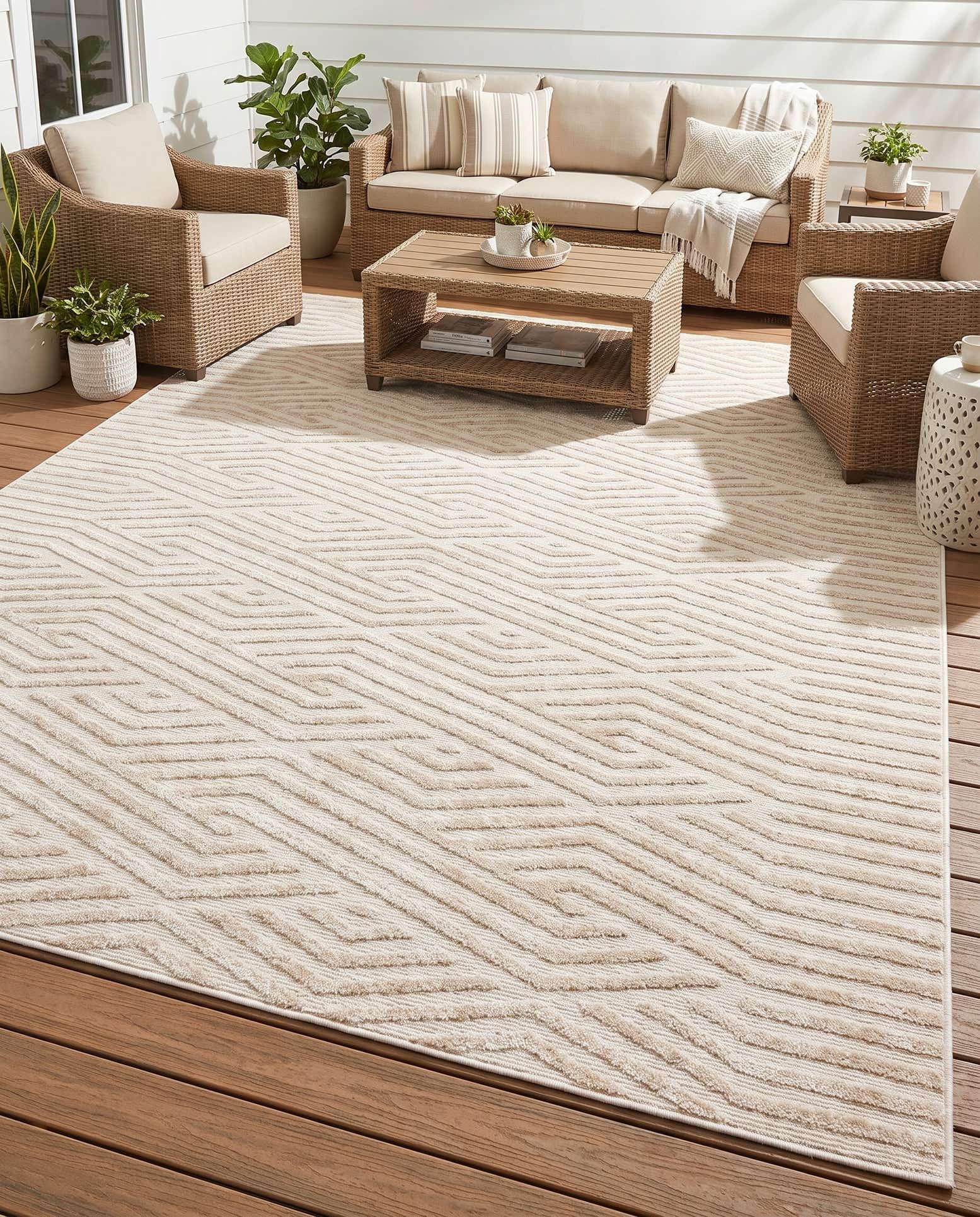 8' x 10' Easy-Clean Sabrina Soto Hudson Indoor / Outdoor Rug