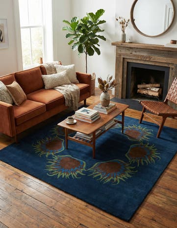 7' 6 x 7' 7 Agra Square Rug