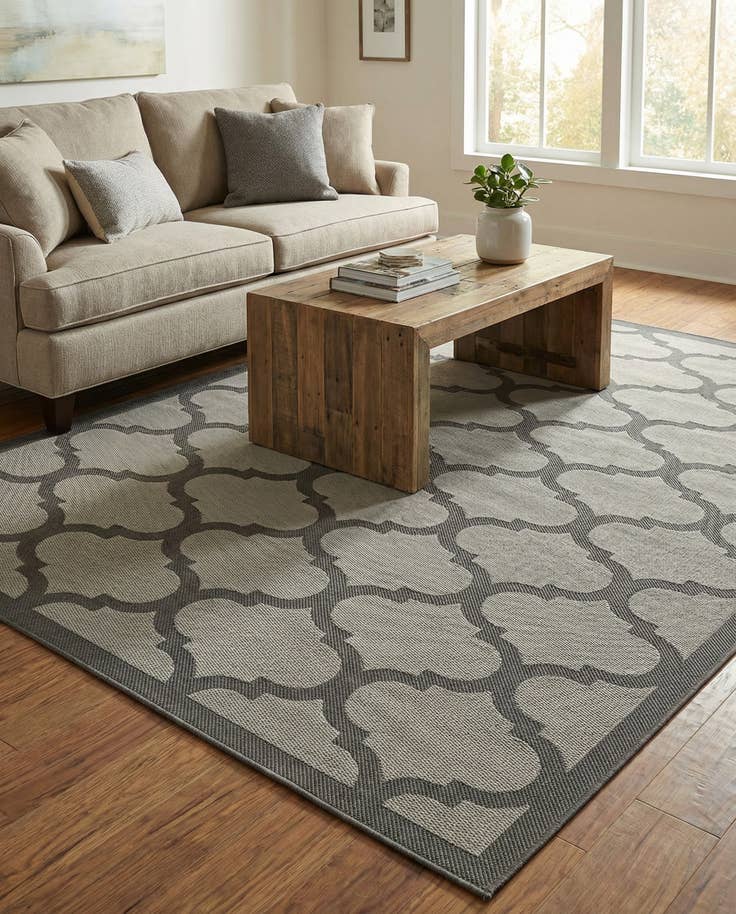 Detail image of 7' x 10' Easy-Clean Trellis Indoor / Outdoor Rug