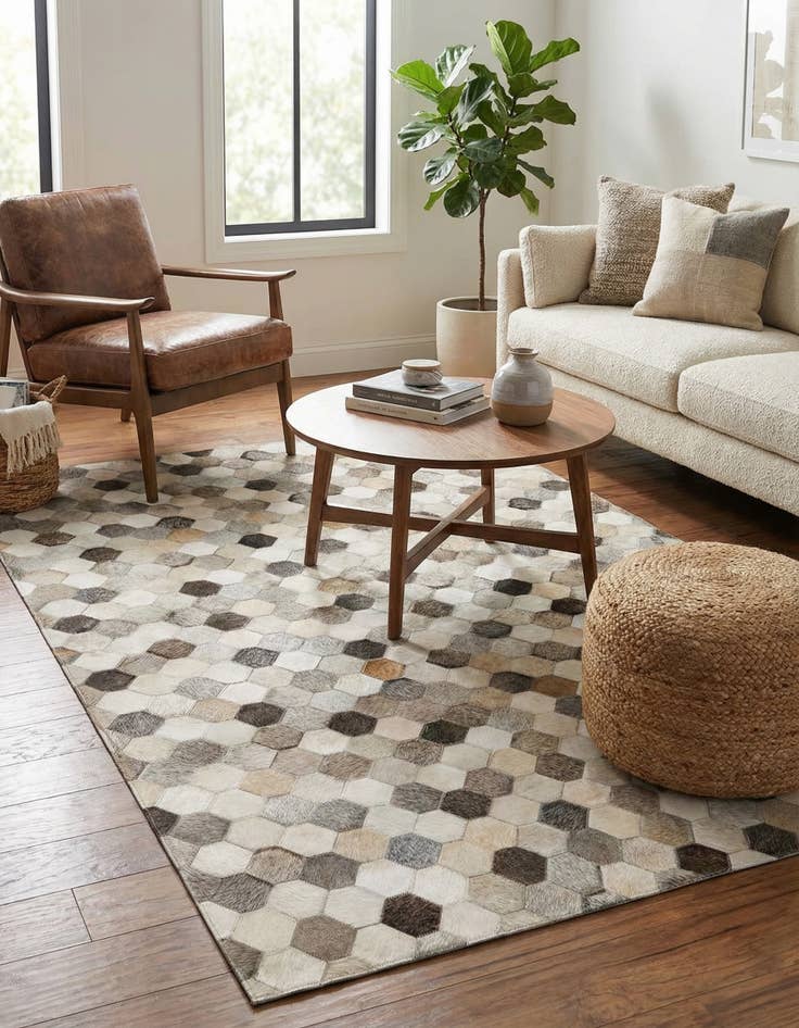 Detail image of 4' 1 x 6' 1 Cowhide Leather Rug