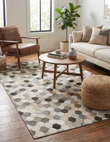 4' 1 x 6' 1 Cowhide Leather Rug