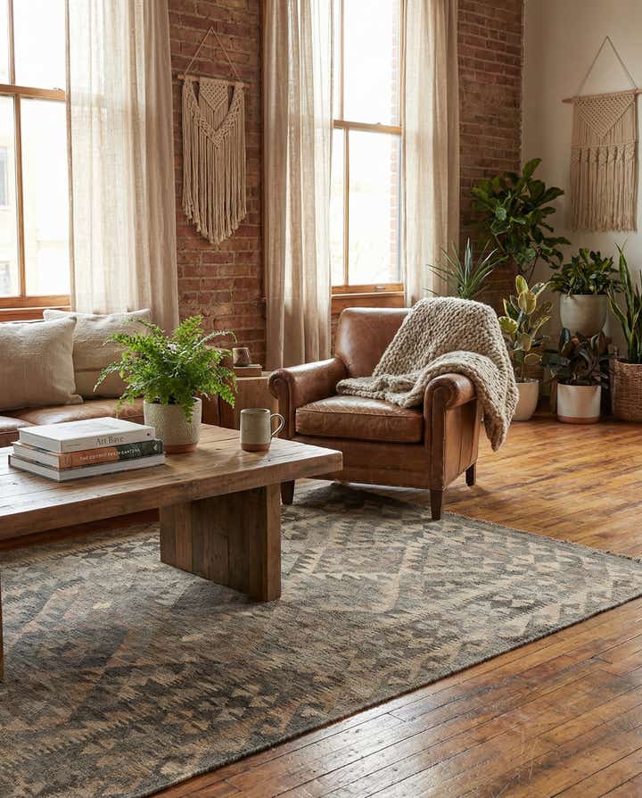 4' x 6' 6 Hand Woven Kilim Maymana Wool Rug