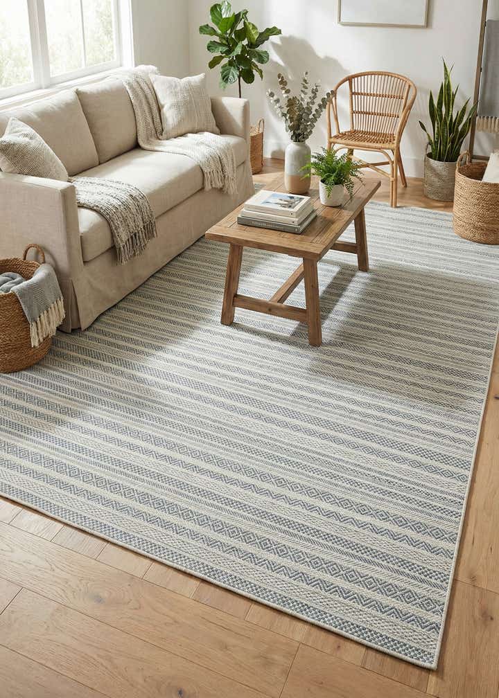 7' x 10' Easy-Clean Ribbon Indoor / Outdoor Rug