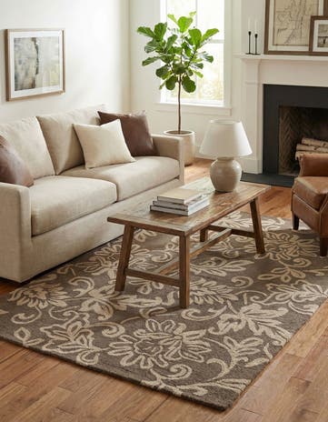 5' x 8' Agra Wool Rug