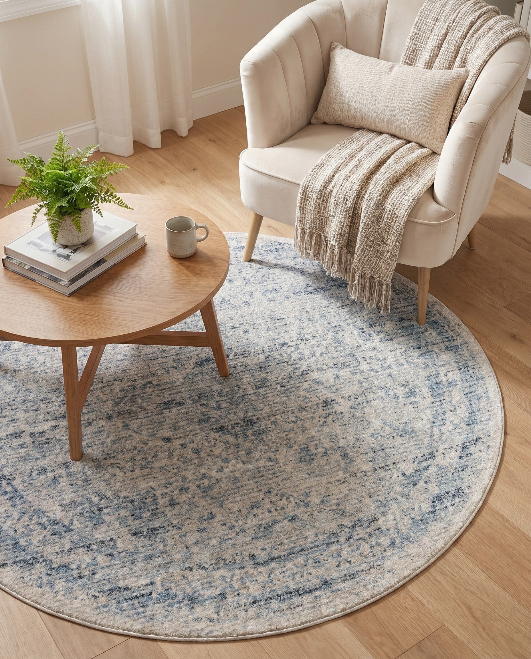 3' 10 x 3' 10 Noble Round Rug