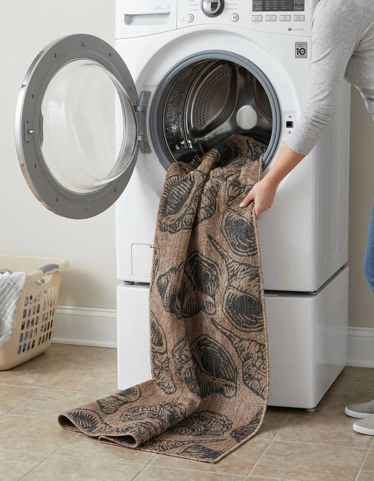 Detail image of 2' x 8'  Washable Coastal Indoor / Outdoor Runner Rug