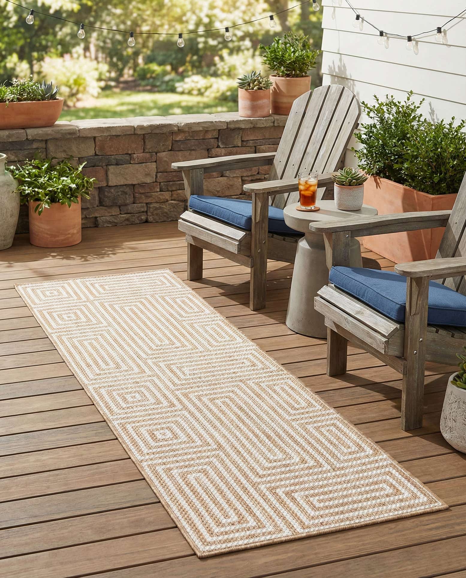 2' x 6' Easy-Clean Modern Indoor / Outdoor Runner Rug