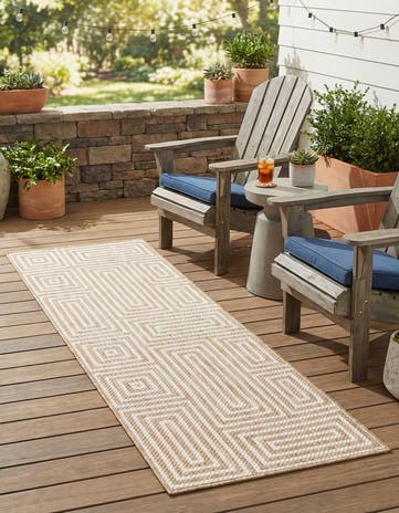 2' x 6' Easy-Clean Modern Indoor / Outdoor Runner Rug