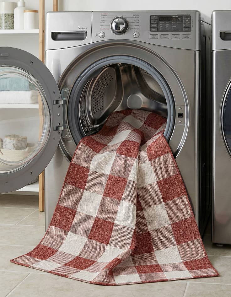 Detail image of 2' 7 x 12'  Washable Checkered Indoor / Outdoor Runner Rug