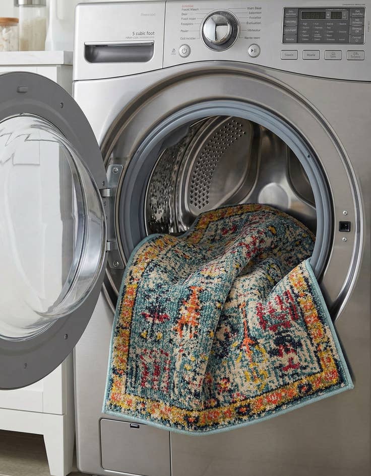 Detail image of 2' x 3'  Washable Alta Rug