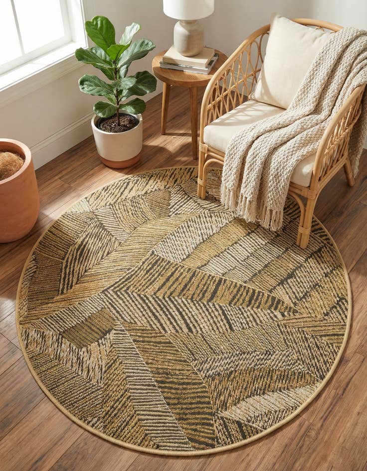 Detail image of  3' x 3'  Washable Botanical Indoor / Outdoor Round Rug