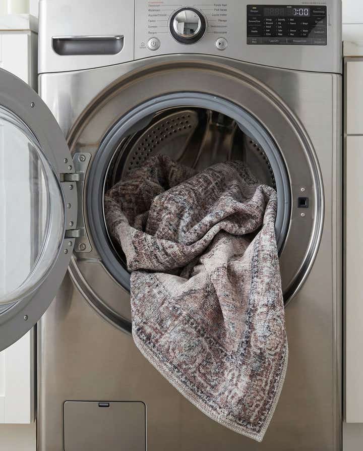 3' 3 x 3' 3 Washable Mangata Square Rug