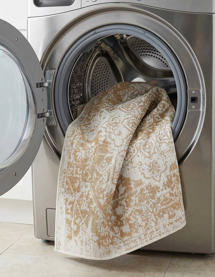 Detail image of 7' 10 x 7' 10  Washable Jill Zarin Dubai Indoor / Outdoor Square Rug