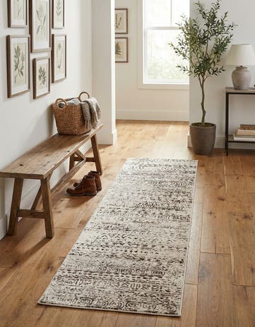2' x 8' Hermitage Runner Rug