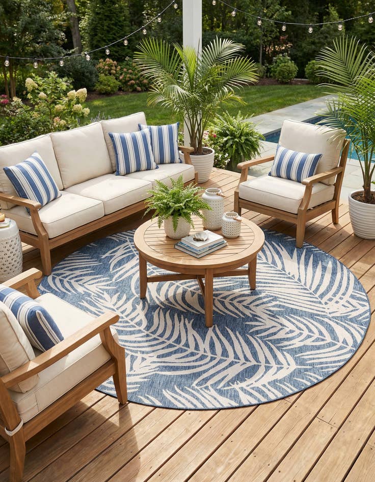 Detail image of 10' 8 x 10' 8  Washable Botanical Indoor / Outdoor Round Rug