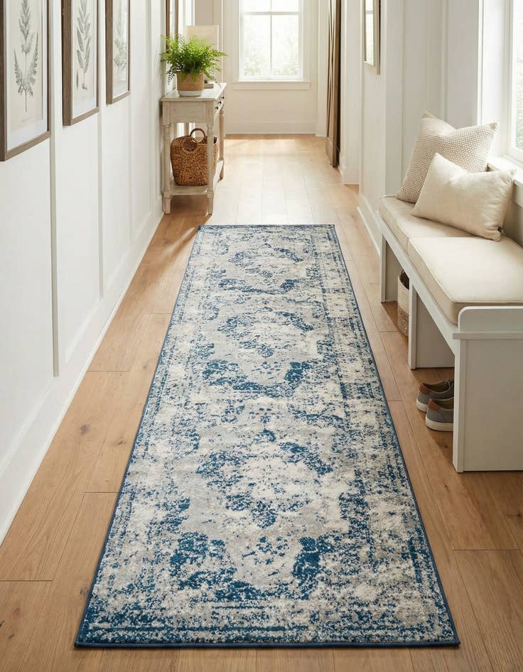 Detail image of 3' 3 x 19' 8 Monaco Runner Rug