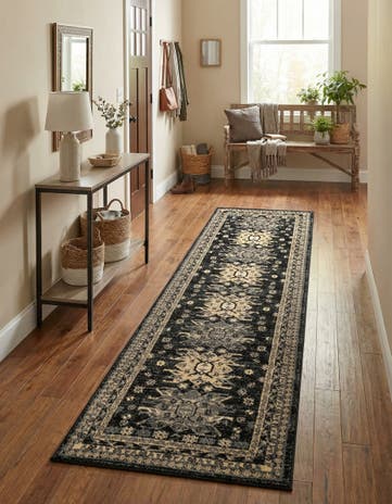 2' 7 x 10' Heris Runner Rug