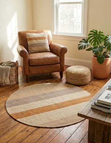 1' 6 x 1' 6 Hand Woven Pillow Wool Round Rug