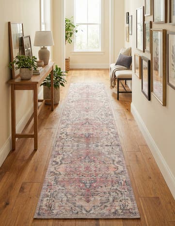 2' 7 x 13' Washable Nostalgia Runner Rug