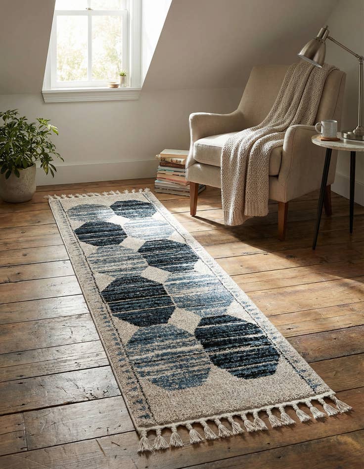 Detail image of 2' x 8' Aramis Runner Rug