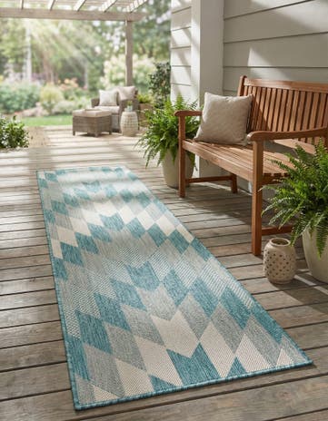 2' x 6' Easy-Clean Modern Indoor / Outdoor Runner Rug