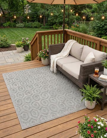 4' x 6' Easy-Clean Trellis Textured Indoor / Outdoor Rug