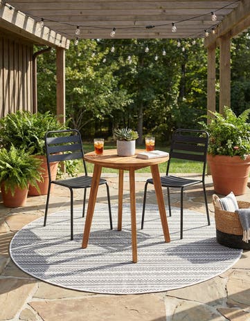 5' 3 x 5' 3 Easy-Clean Ribbon Indoor / Outdoor Round Rug